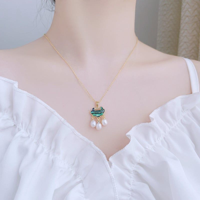 Vòng Cổ Ngọc Trai Tự Nhiên Mặt Đám Mây Trung Hoa Khảm Xà Cừ Vỏ Ốc Đáng Yêu MADAME HIEN PEARLS Cho Nữ MG033