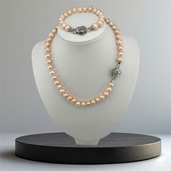 Bộ Set Ngọc Trai Vòng cổ và Vòng Tay Trắng Tự Nhiên Khoá Hoa Trà 3 Cánh MADAME HIEN PEARLS SCT036