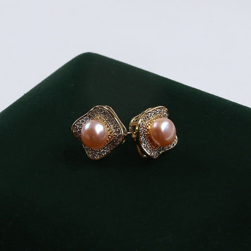 Bông Tai Ngọc Trai Tự Nhiên MADAME HIEN PEARLS Mặt Vuông Đính Đá Quý Sang Trọng BTN122