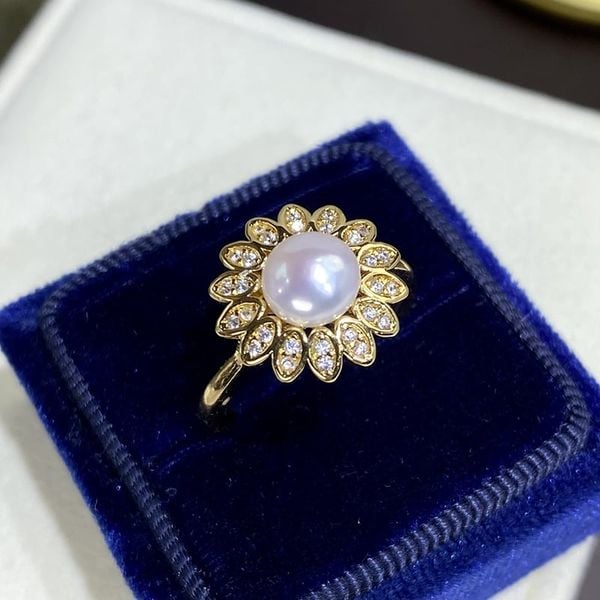 Nhẫn Ngọc Trai Tự Nhiên Mặt Hoa Hướng Dương Nở Nụ Hoa Đính Ngọc Trai Tự Nhiên MADAME HIEN PEARLS Cho Nữ NN113