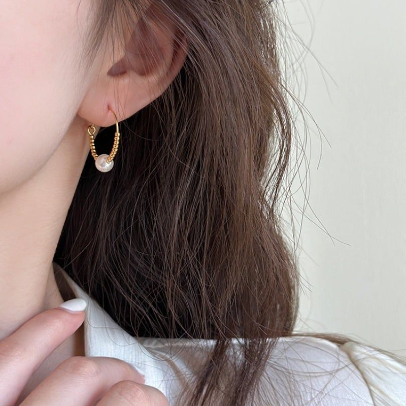 Bông Tai Ngọc Trai Tự Nhiên Vòng Tròn To Đính 1 Hạt Ngọc Trai Tự Nhiên Tối Giản MADAME HIEN PEARLS Cho Nữ BTT100