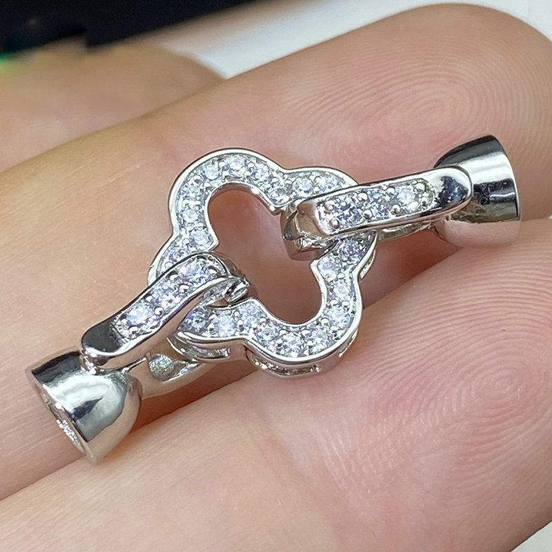 Chốt Khoá Mặt Vòng cổ Hoặc Vòng Tay Mạ Vàng 18k Mắc Xích Khoá Cỏ 4 Lá LV Sang Trọng MADAME HIEN PEARLS PKKC011