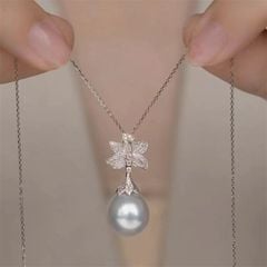 Vòng Cổ Mặt Hạt Ngọc Trai Tự Nhiên Mặt Hoa Ly Đính Ngọc Trai Tự Nhiên MADAME HIEN PEARLS MT027