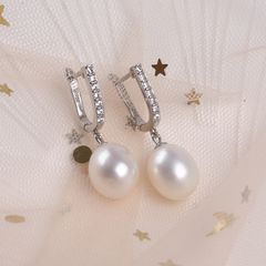 Bông Tai Bạc s925 Đính Ngọc Trai Tự Nhiên Chuôi Khoá Móc Câu Tối Giản MADAME HIEN PEARLS BTG062