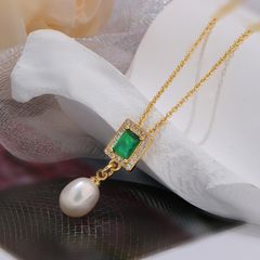Bộ Set Ngọc Trai Vòng cổ và Bông Tai Bộ Trang Sức Ngọc Trai Tự Nhiên Khung Đính Đá Quý Sang Trọng MADAME HIEN PEARLS Cho Nữ SPS113