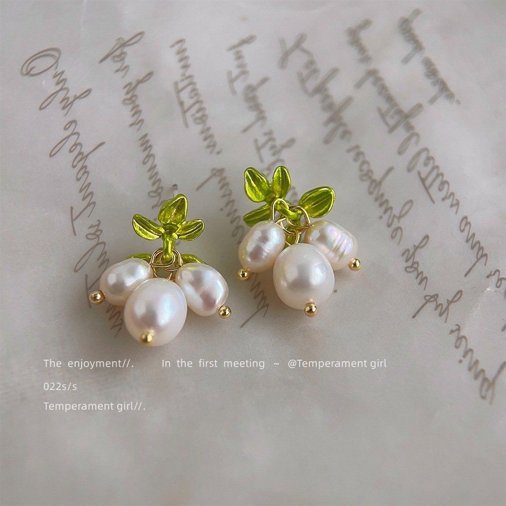 Bông Tai Kim Bạc Tua Rua Chùm Nho Trái Lớn Nhỏ Phối Lá Xanh Sống Động MADAME HIEN PEARLS Cho Nữ BTG112