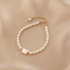 Vòng Tay Ngọc Trai Hạt Gạo Tự Nhiên Mặt Mèo MADAME HIEN PEARLS Đáng Yêu VTG018