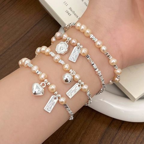 Vòng tay Xâu Bạc Nhuyễn Tự Nhiên Đính Ngọc Trai, Cham Tim và Name Tag MADAME HIEN PEARL Thời Trang Nữ VTT115