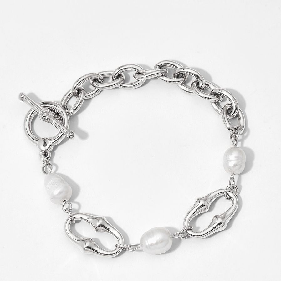 Vòng Tay Chuỗi Xích Thô Thép Titan Đính Ngọc Trai Tự Nhiên MADAME HIEN PEARLS Mạnh Mẽ Cá Tính VTT033