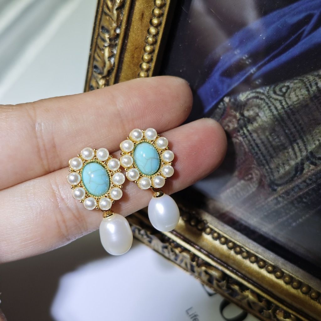 Bông Tai Ngọc Trai Tự Nhiên Mặt Turquoise Cổ Điển Viền Ngọc Trai Phong Cách Phương Đông Đính Tua Rua Hạt Ngọc Trai Giọt Nước Tự Nhiên MADAME HIEN PEARLS BTG091