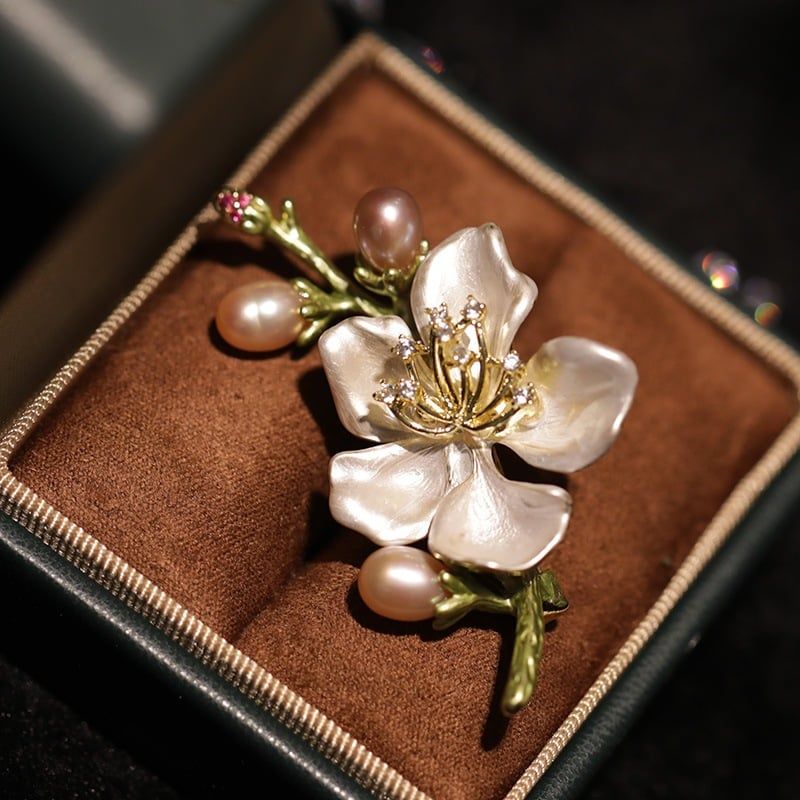 Ghim Cài Áo Hoa Đào Hoa Lan Cao Cấp Đính Ngọc Trai Sang Trọng MADAME HIEN PEARLS Cho Nữ PKC044