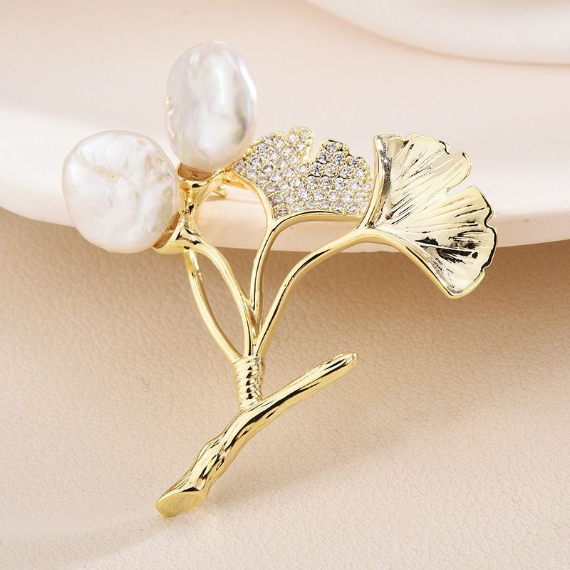 Designer Jewelry Trâm Cài Áo Ngọc Trai Chùm Ginkgo Bạch Quả Sang Trọng MADAME HIEN PEARLS PKC015