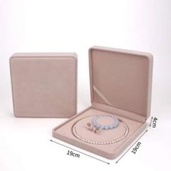 Hộp đựng trang sức Pearls cao cấp 19cm * 19cm * 4cm PKG006H