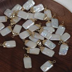 Hạt Ngọc Trai Tự Nhiên Nhiều Hình Dạng cẩn kim loại làm DIY Móc Vòng Tay, Vòng Cổ Nữ Trang PKM001S