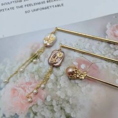 Trâm Cài Tóc Đính Hạt Ngọc Trai Baroque Vuông Tua Rua Tự Nhiên MADAME HIEN PEARLS Cổ Điển PKT009