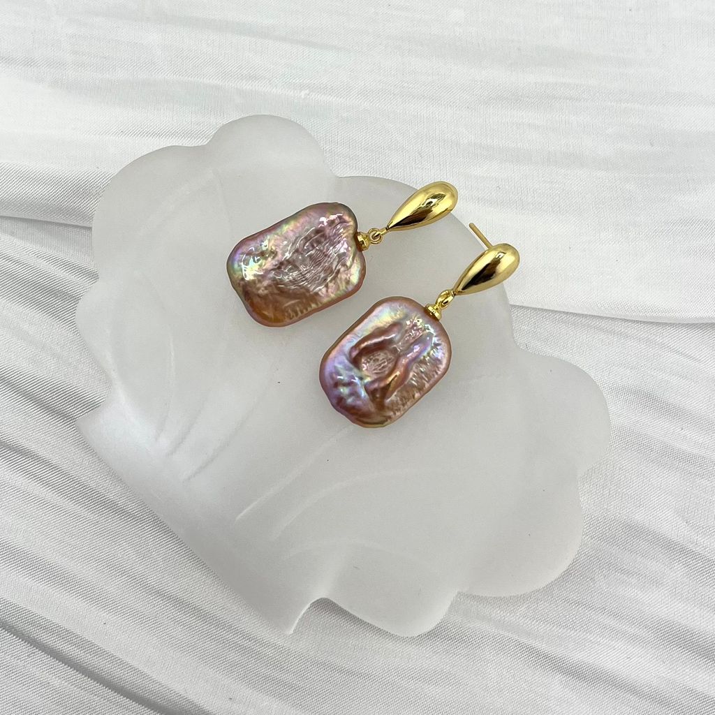 Khuyên Tai Ngọc Trai Baroque Vuông Phối Mặt Kim Oval Hoạ Tiết Phong Cách Pháp Cá Tính MADAME HIEN PEARLS BTB088