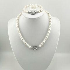 [Kèm Kiểm Định và Hộp] Set Bộ Trang Sức Ngọc Trai Hạt Gạo Khoá Hoa Trà 7-8mm MADAME HIEN PEARLS SCG008