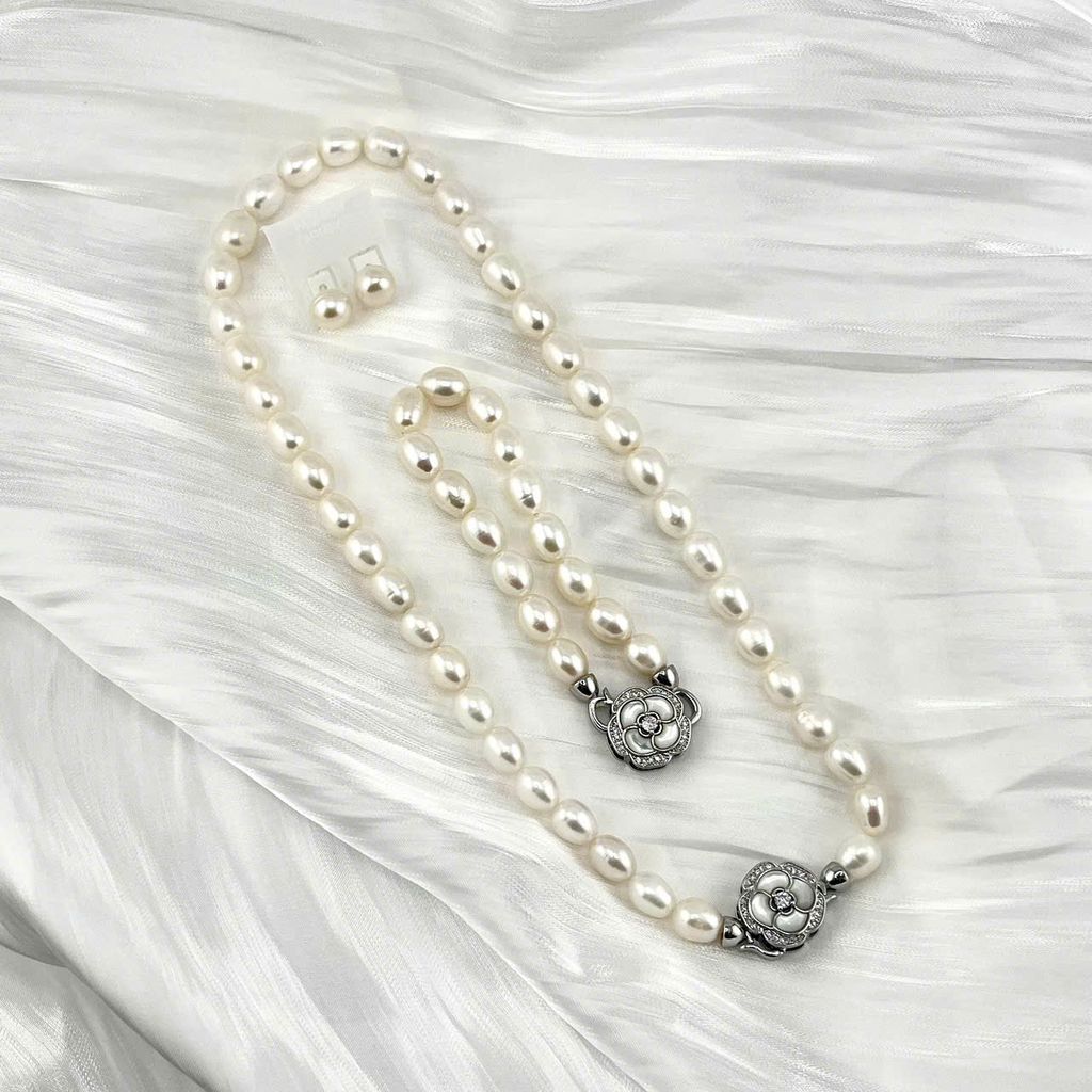 [Kèm Kiểm Định và Hộp] Set Bộ Trang Sức Ngọc Trai Hạt Gạo Khoá Hoa Trà 7-8mm MADAME HIEN PEARLS SCG008