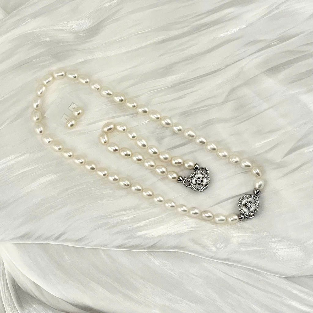 [Kèm Kiểm Định và Hộp] Set Bộ Trang Sức Ngọc Trai Hạt Gạo Khoá Hoa Trà 7-8mm MADAME HIEN PEARLS SCG008