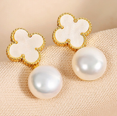 Bông Tai Bạc 925 Hình Cỏ 4 Lá Đính Ngọc Trai Tự Nhiên MADAME HIEN PEARLS BTN033
