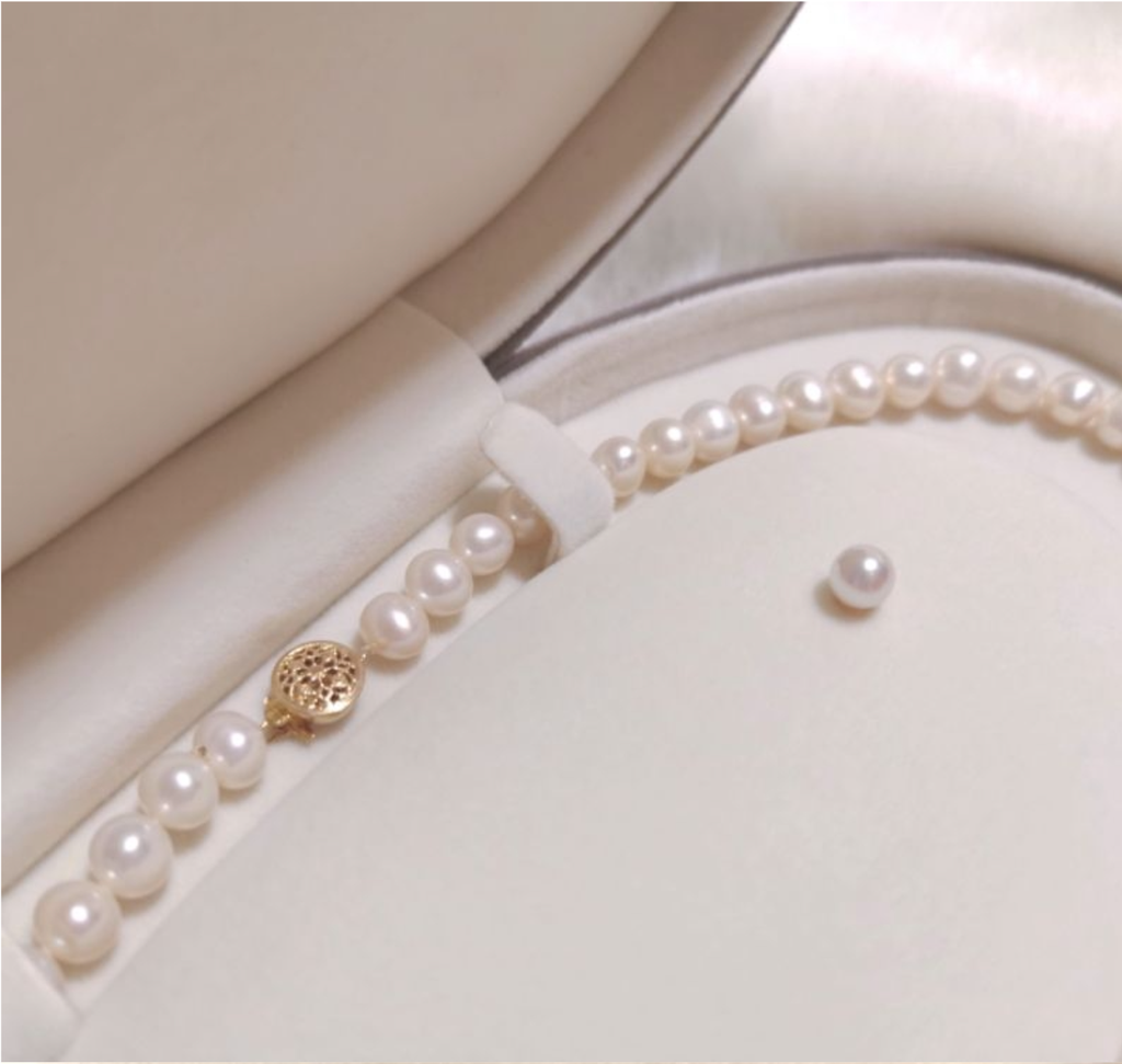 Hộp Da PU Đựng Bộ Nữ Trang MADAME HIEN PEARLS Sang Trọng 11cm * 22cm * 3cm PKG021