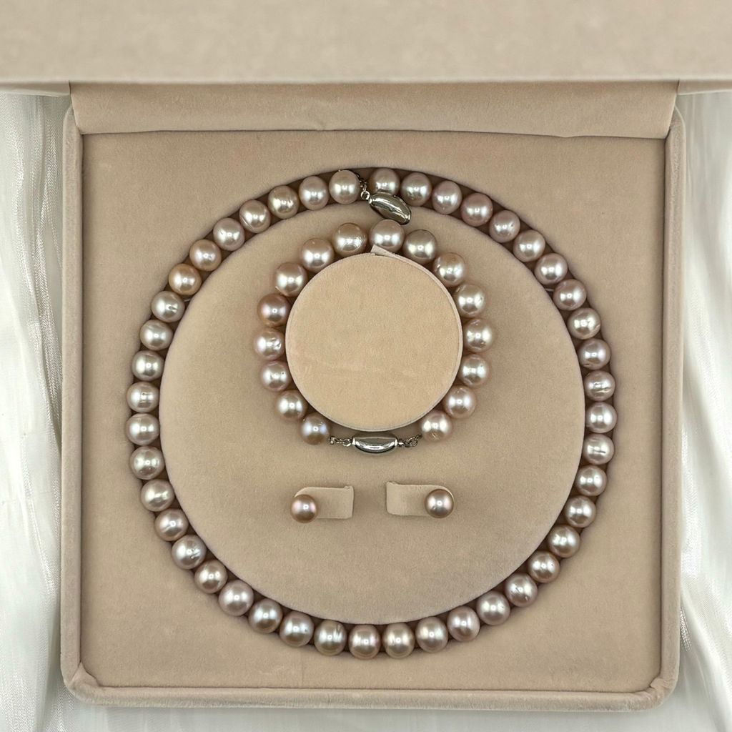 Bộ Set Trang Sức Ngọc Trai Tím Tự Nhiên 11mm Cao Cấp Gồm Vòng cổ + Vòng Tay + Bông tai Ngọc Trai MADAME HIEN PEARLS SCT001T