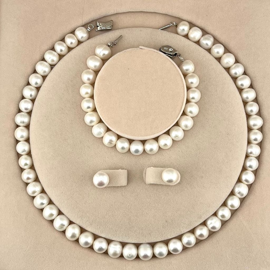 Set Bộ Trang Sức Ngọc Trai Tròn Tự Nhiên 9-10mm Gồm Vòng cổ Choker + Vòng Tay MADAME HIEN PEARLS SCT011