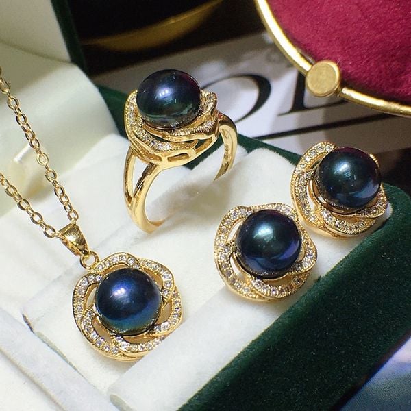 Bộ Set Ngọc Trai Đen gồm Dây chuyền + Nhẫn + Bông Tai Dáng Hoa Thời Trang MADAME HIEN PEARLS SPS022D