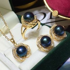 Bộ Set Ngọc Trai Đen gồm Dây chuyền + Nhẫn + Bông Tai Dáng Hoa Thời Trang MADAME HIEN PEARLS SPS022D