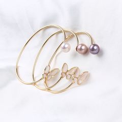 Vòng Tay MADAME HIEN PEARLS Titan 18K Còng Đính Hạt trai Nước Ngọt Tự Nhiên Hình Bướm Sang Trọng VTT011