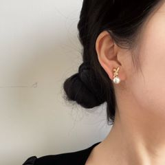 Bông Tai Ngọc Trai Kiểu Thắt Nơ Gọng Đáng Yêu MADAME HIEN PEARLS Cho Nữ BTN018
