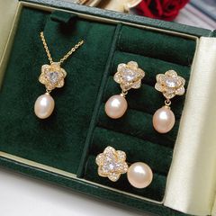 Bộ Set Ngọc Trai Dây chuyền, Nhẫn và Bông Tai Mặt Hoa Hồng MADAME HIEN PEARLS Cho Nữ SPS018V