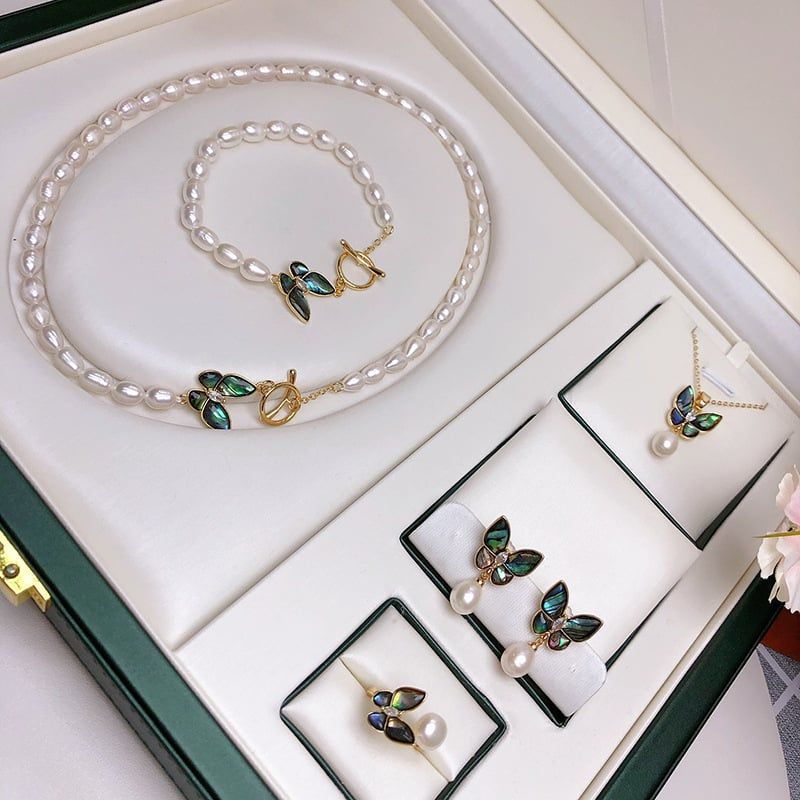 Bộ Set Ngọc Trai Tự Nhiên Mặt Bướm Xà Cừ Vỏ Bàu Ngư MADAME HIEN PEARLS SPS084