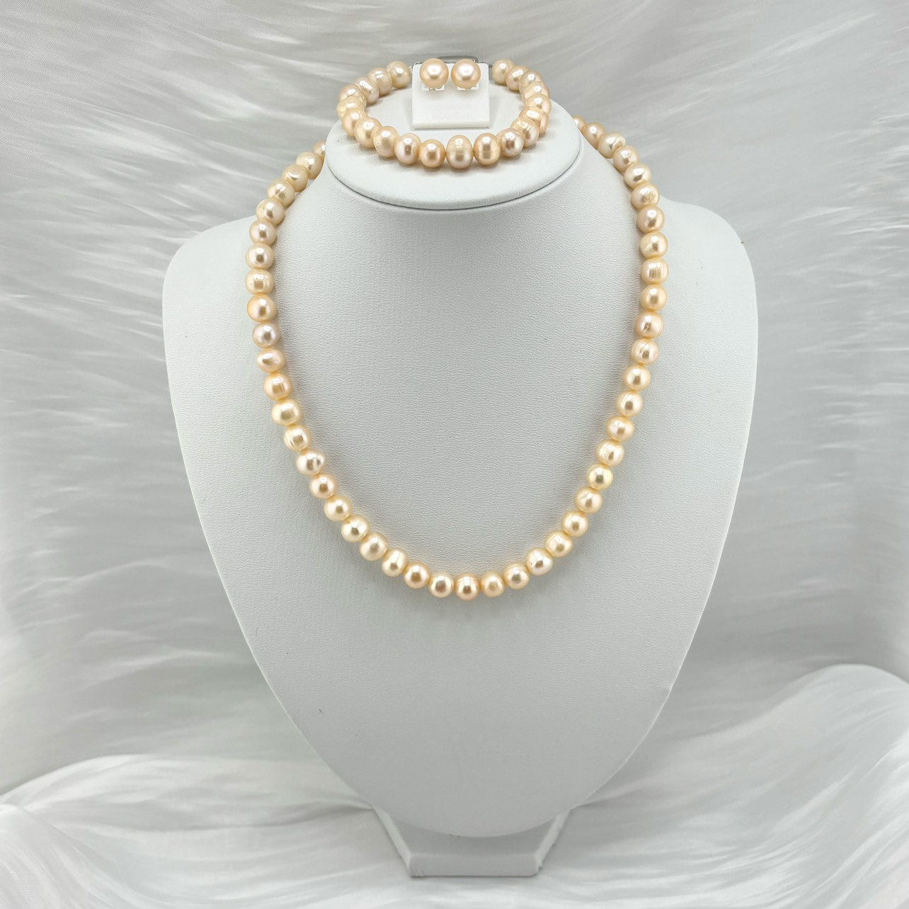 Set Bộ Trang Sức Ngọc Trai Tròn Tự Nhiên 8-9mm Gồm Vòng cổ và Vòng Tay MADAME HIEN PEARLS SCT009