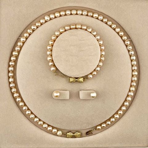 (Kèm kiểm định) Bộ Set Ngọc Trai Vòng cổ, Vòng Tay và Bông tai Tự Nhiên Khoá Nơ Xinh Xắn MADAME HIEN PEARLS Cho Nữ SCT035