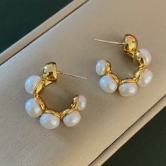 Bông Tai Ngọc Trai Tự Nhiên Dáng C Khối 5 Hạt Ngọc Trai Cá Tính Sành Điệu MADAME HIEN PEARLS Cho Nữ BTN184