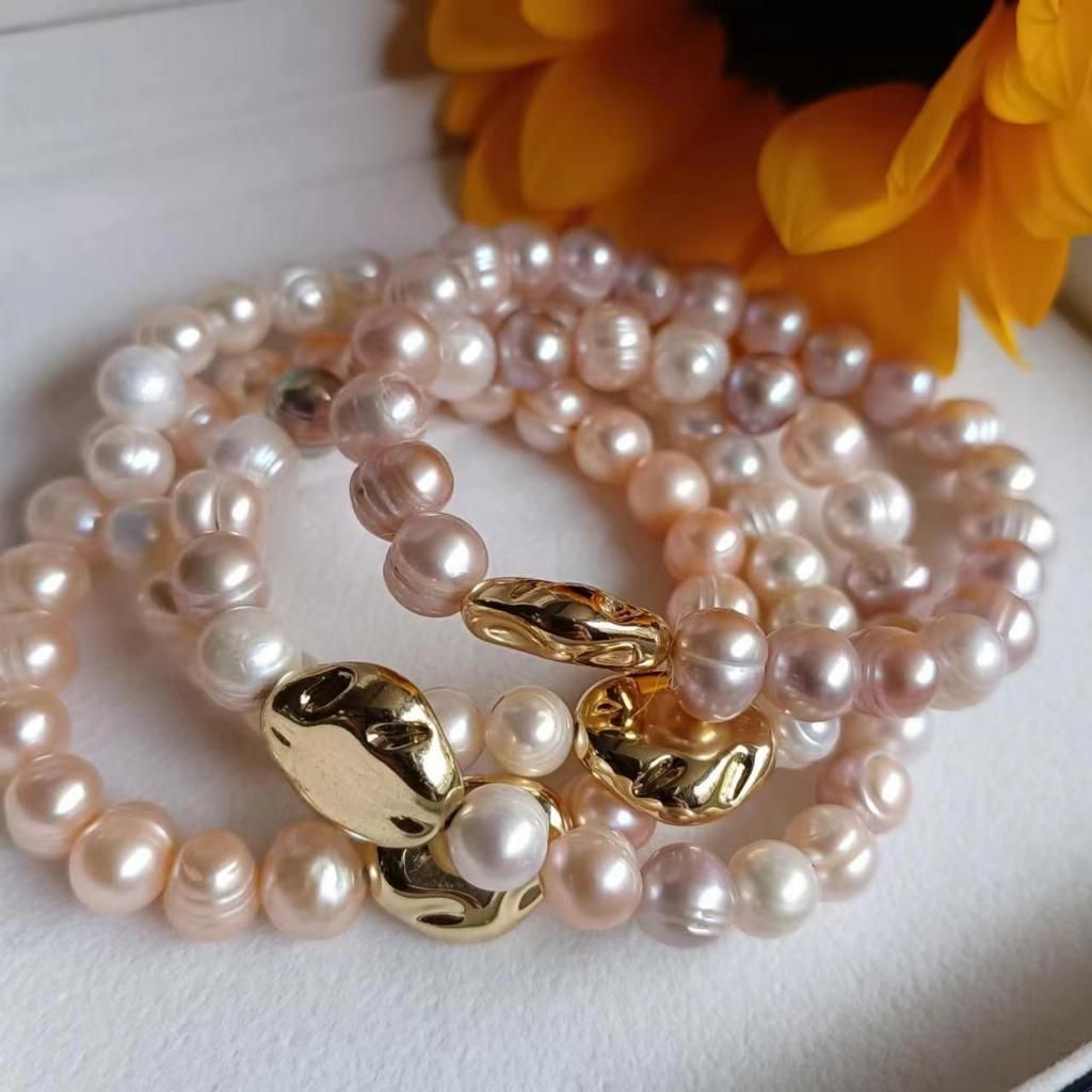 Vòng Tay Ngọc Trai 8-9mm Mặt Hạt Charm Kim Loại Sang Chảnh RUNWAY Fashion MADAME HIEN PEARLS VTT021