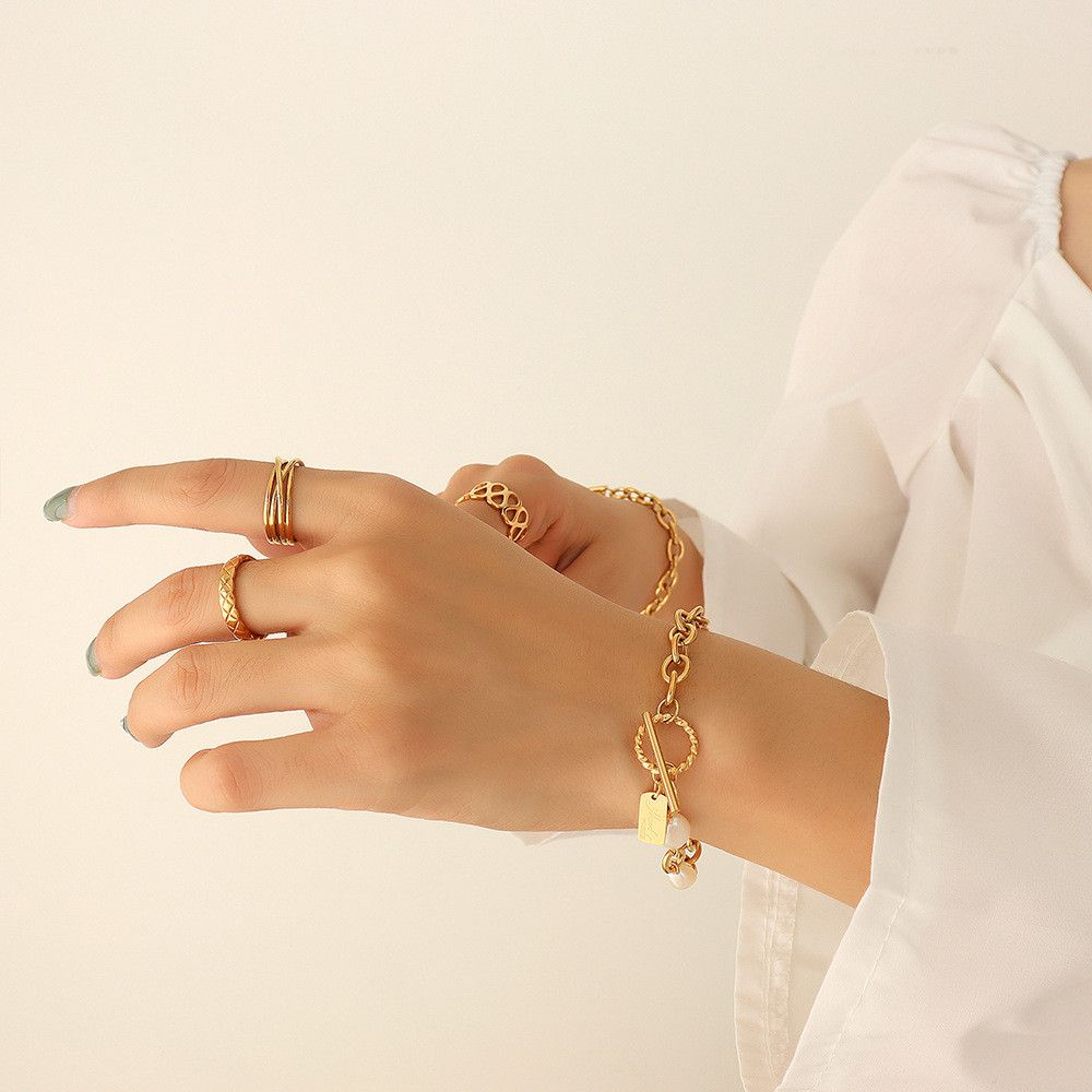 Vòng Tay OT Thép Titan Khóa Hình Học Tag Handmade Đính Ngọc Trai Tự Nhiên MADAME HIEN PEARLS Unisex Nam Nữ VTB045