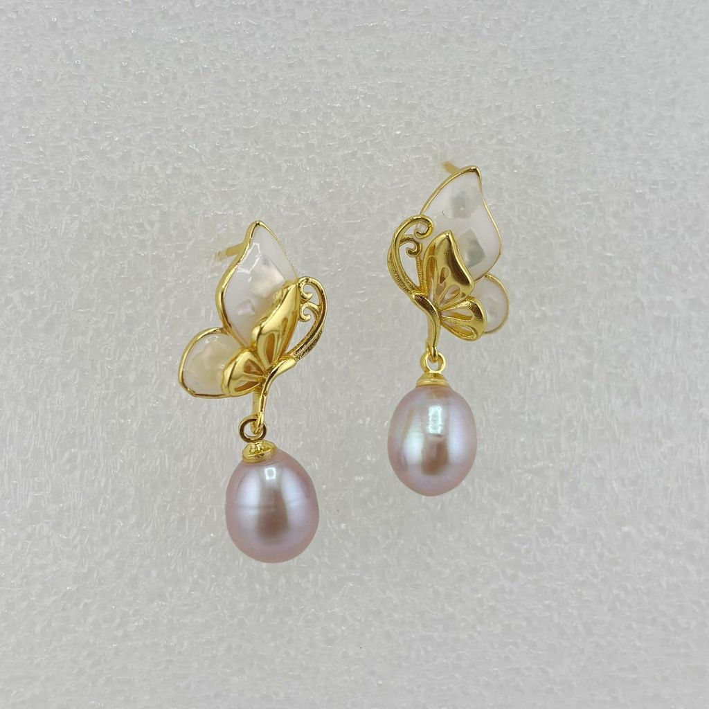 Bông tay Kim Bạc S925 Đính Ngọc Trai Tự Nhiên Cánh Bướm Xà Cừ MADAME HIEN PEARLS BTG037