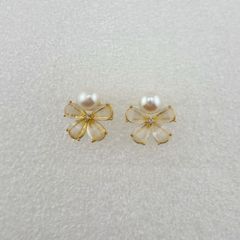 Bông Tai Ngọc Trai Tự Nhiên Dáng Hoa Bọc Vàng 18K Kim Bạc s925 MADAME HIEN PEARLS BTN144