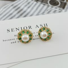 Bông Tai Ngọc Trai Tự Nhiên Đính Đá Sắc Màu Sang Trọng MADAME HIEN PEARLS BTN167