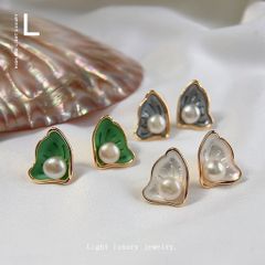 Bông Tai Ngọc Trai Nước Ngọt Tự Nhiên Cánh Bướm Vân Xò Nhỏ Xinh MADAME HIEN PEARLS Cho Nữ BTN076