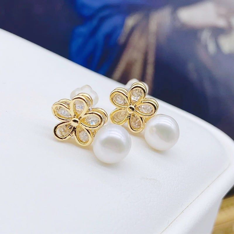 Bông Tai Ngọc Trai Kim Bạc S925 5 Cánh Hoa Đá Xinh Xắn MADAME HIEN PEARLS Cho Nữ BTN084
