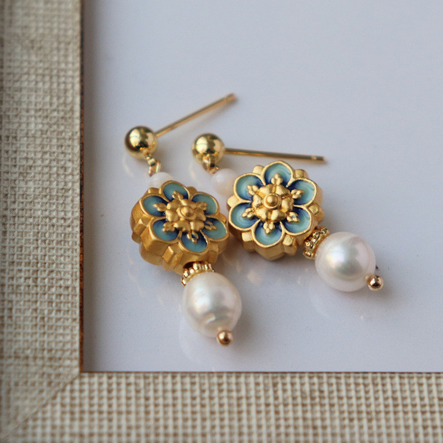 Bông Tai Ngọc Trai Tự Nhiên Tua Rua Mặt Hoạ Tiết Hoa Trung Đông Cổ Điển Sang Trọng MADAME HIEN PEARLS BTG146