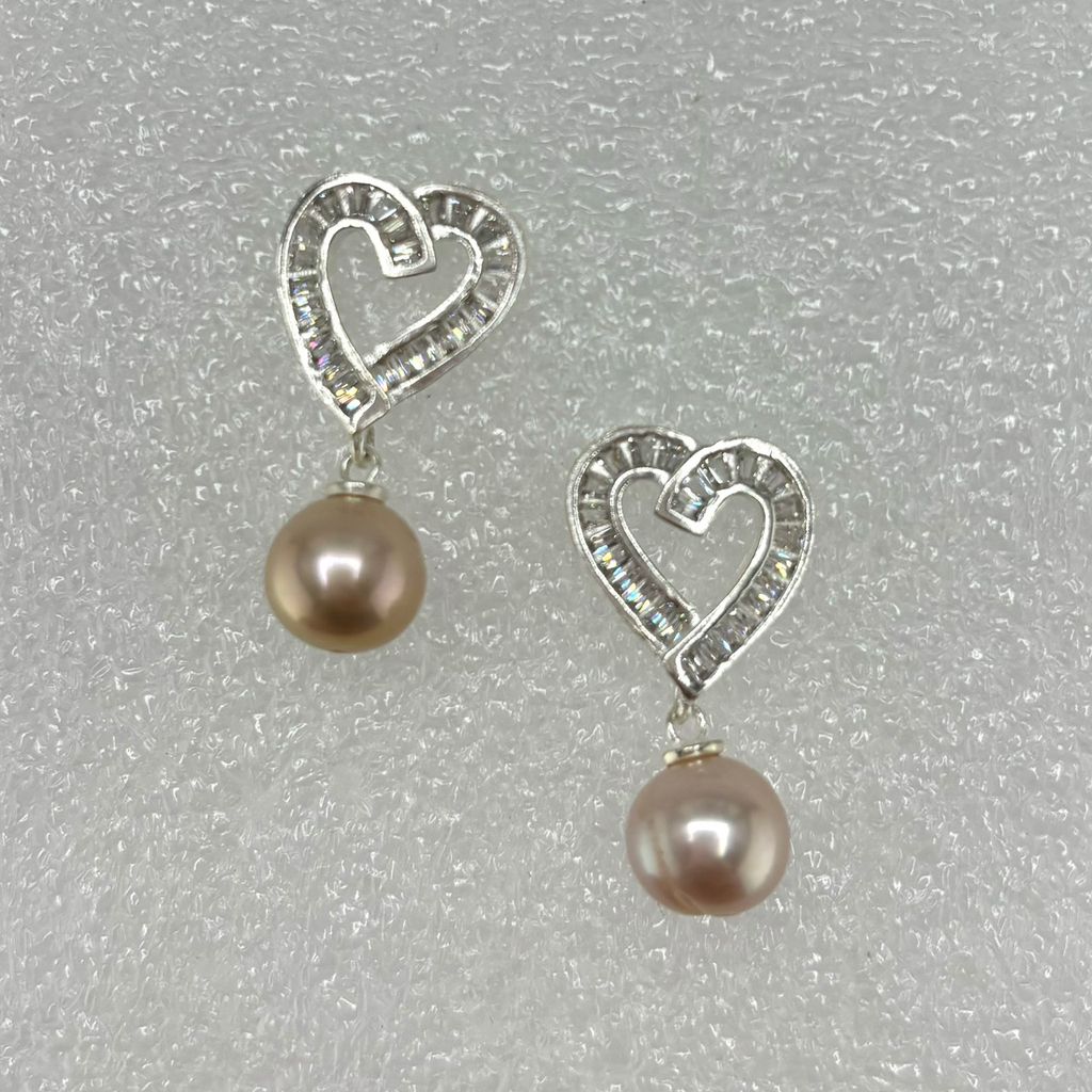 Bông Tai Ngọc Trai Tự Nhiên Khung Bạc Ta Đính Pha Lê Mặt Trái Tim Tua Rua 1 Hạt Ngọc Trai Tự Nhiên MADAME HIEN PEARLS Cho Nữ BTN218