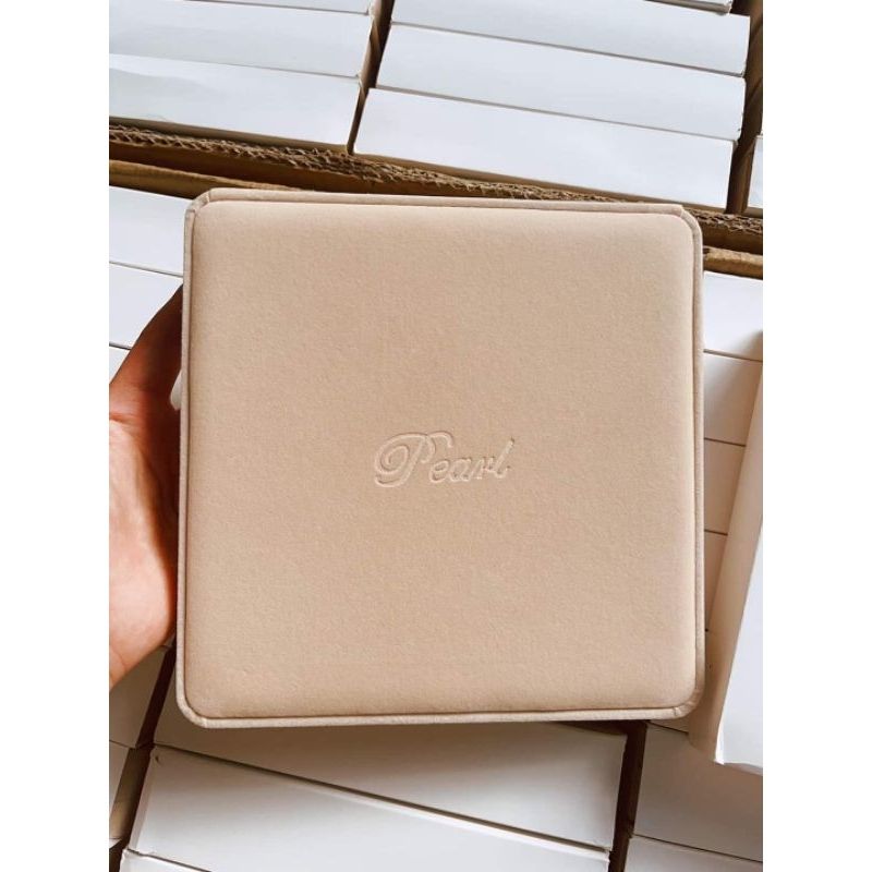 Hộp đựng trang sức Pearls cao cấp 19cm * 19cm * 4cm PKG006H