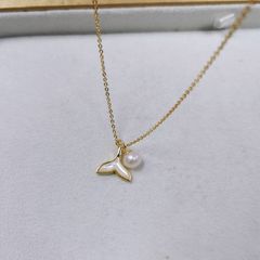 Vòng cổ Ngọc Trai Mặt Nàng Tiên Cá MADAME HIEN PEARL Thời Trang MN014