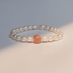 Vòng Tay Ngọc Trai Hình Gạo Mặt Cham Hạt Đá Màu Dâu Ngọt Ngào MADAME HIEN PEARLS Cho Nữ VTG035