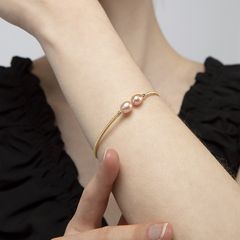 Vòng Tay Ngọc Trai Tối Giản Đính Ngọc Trai Giọt Nước Kiểu Còng Cứng MADAME HIEN PEARL VTG013