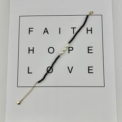 Vòng Tay Pha Lê Đen Phối Mặt 3 Hạt Ngọc Trai Oval Tự Nhiên MADAME HIEN PEARLS Unisex Nam Nữ VTG030